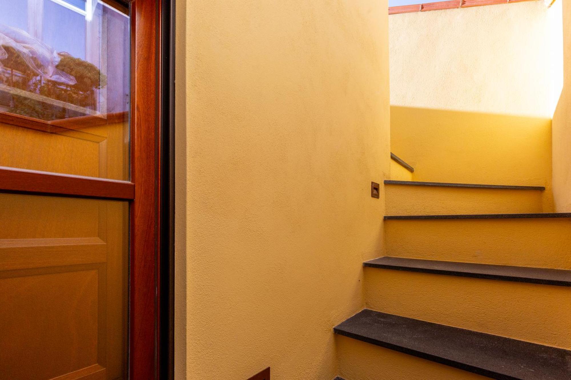 Mch-Marina Charming House Apartment Cagliari Ngoại thất bức ảnh