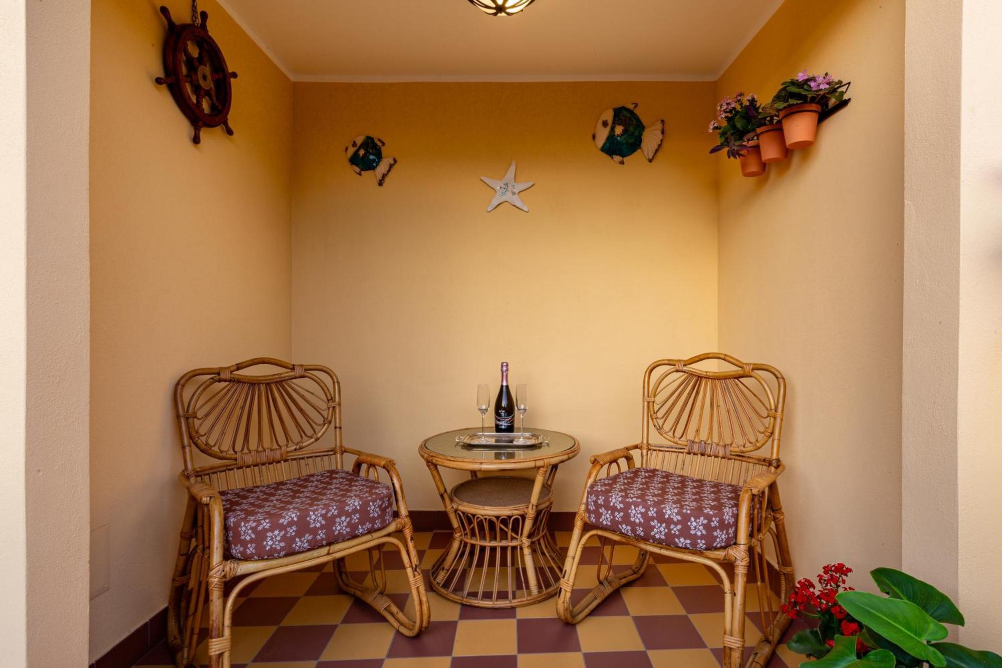 Mch-Marina Charming House Apartment Cagliari Ngoại thất bức ảnh