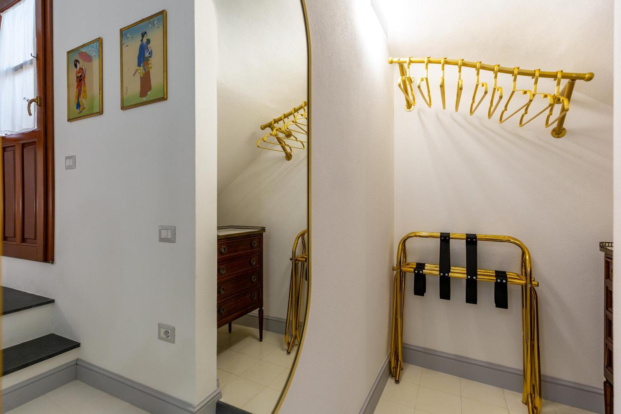 Mch-Marina Charming House Apartment Cagliari Ngoại thất bức ảnh