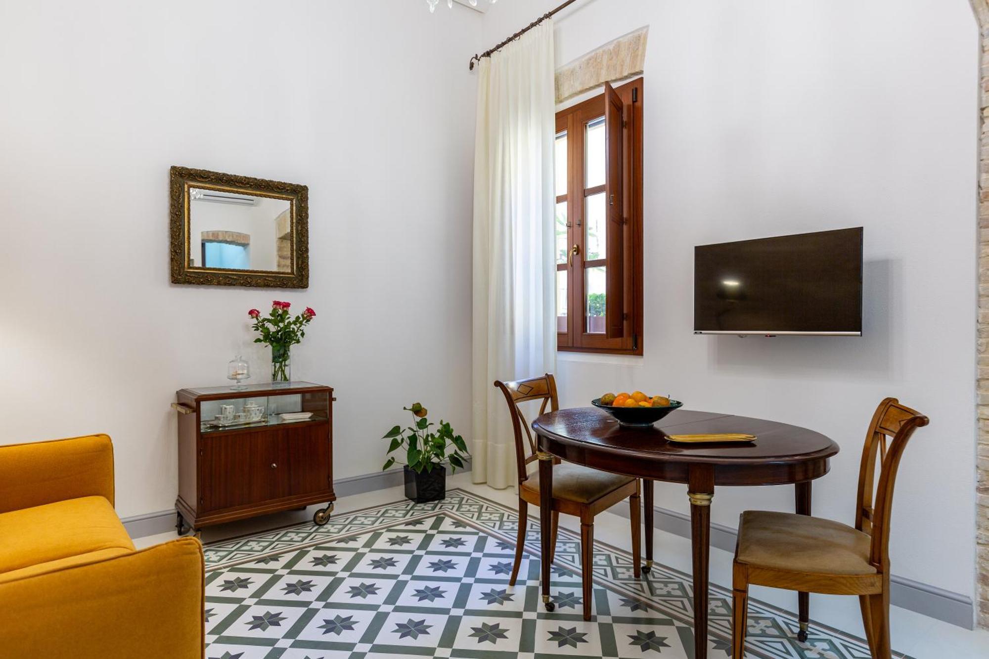 Mch-Marina Charming House Apartment Cagliari Ngoại thất bức ảnh