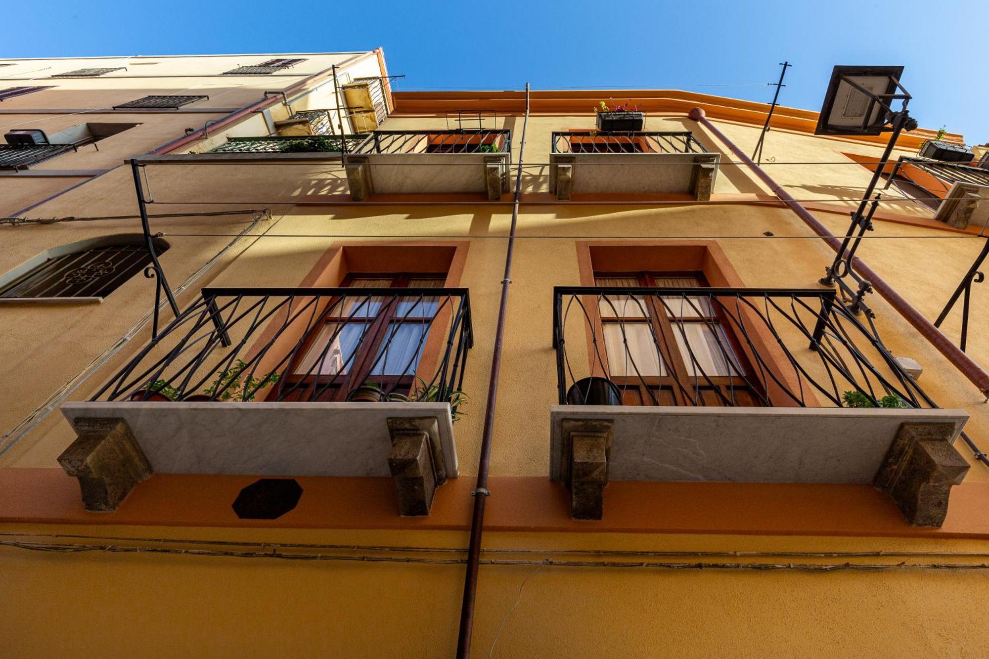 Mch-Marina Charming House Apartment Cagliari Ngoại thất bức ảnh